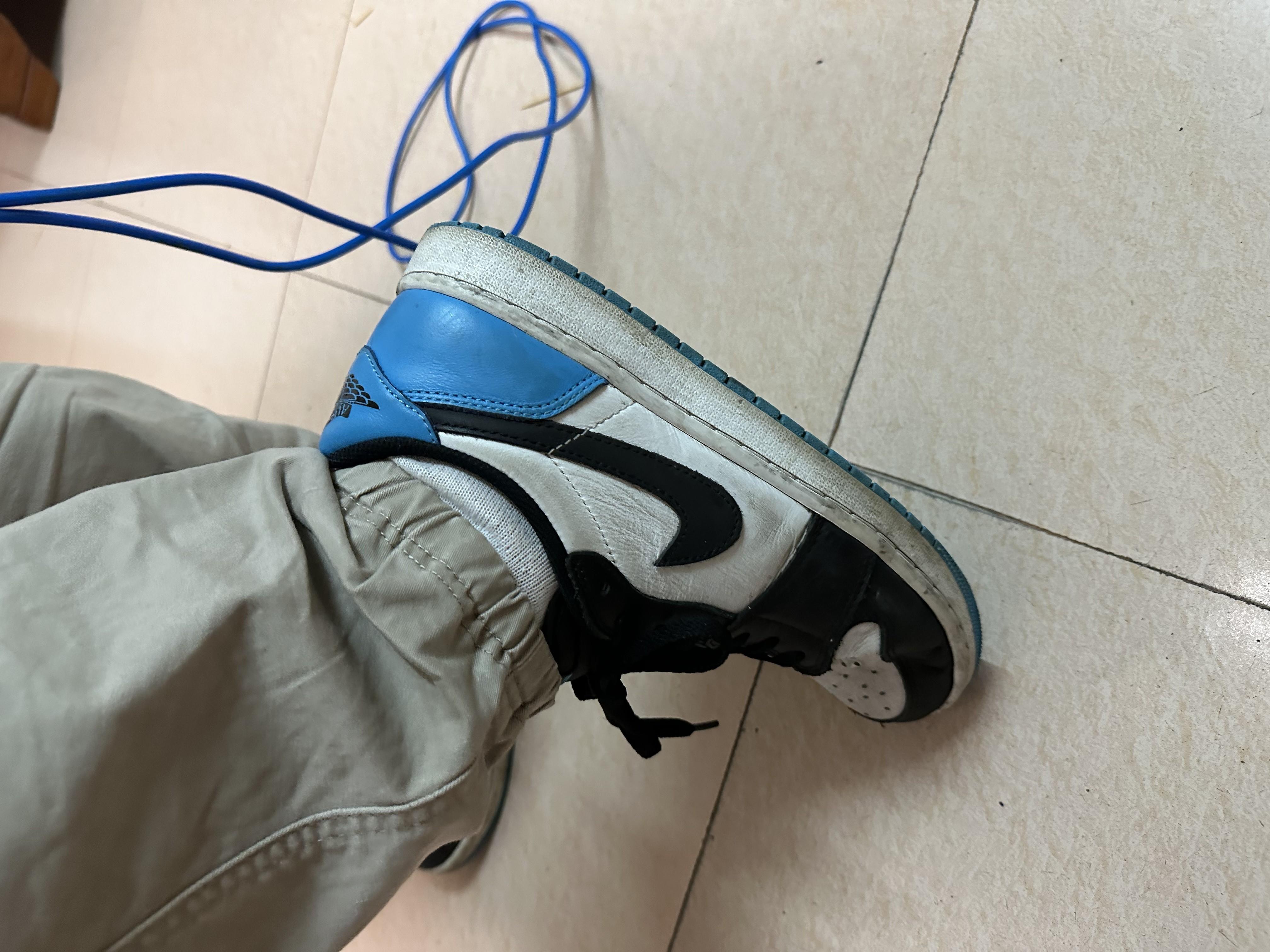 穿Aj1运动健身